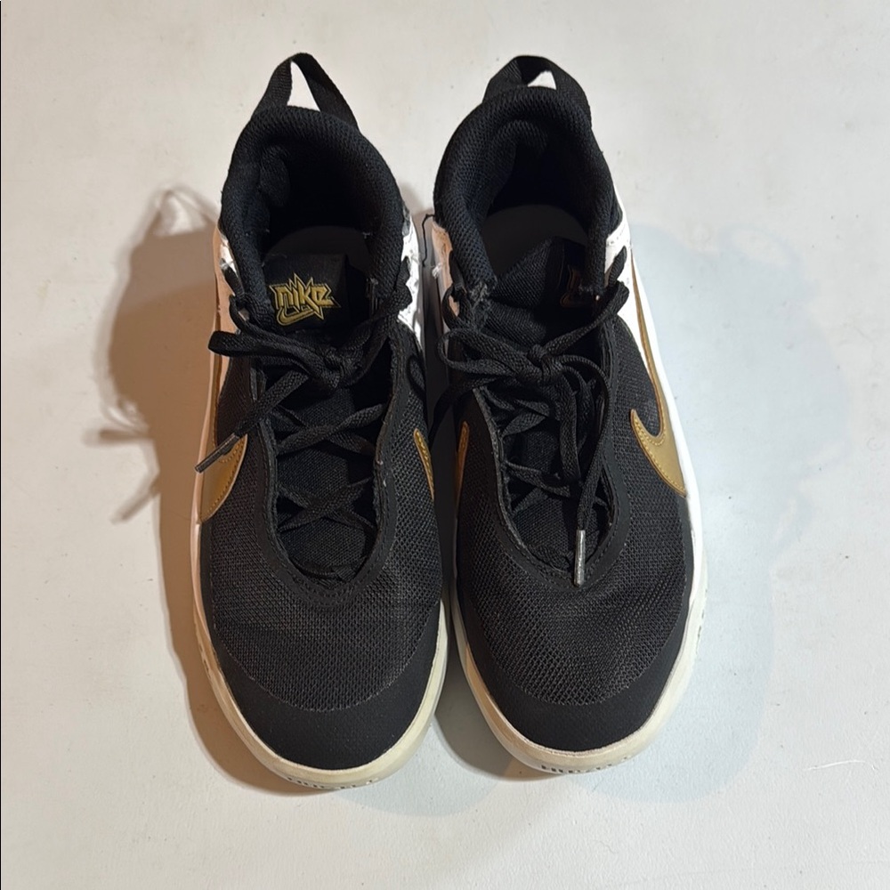 Nike Kids Black and Gold Sneakers